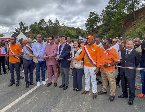 맨글 다리 개통식 (6)crop.jpg